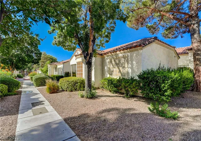 Listing Photo 5 - Condo for sale in building located at 5424 Tassara Wy, Las Vegas, NV 89108 - Unit #102