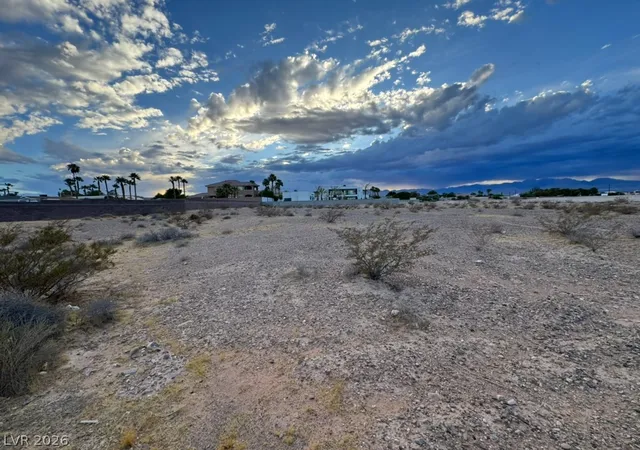 Land for sale at Mohawk, Las Vegas, NV 89118 | MLS# 2820237