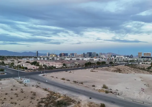 Photo 2 of Land for sale at Lindell, Las Vegas, NV 89118 | MLS# 2820338 | Listing updated on 2026-09-22