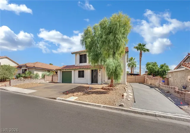 Photo 3 of Single family home for sale at 3104 Antigua Dr, Laughlin, NV 89029 | MLS# 2819998 | Listing updated on 2026-09-23