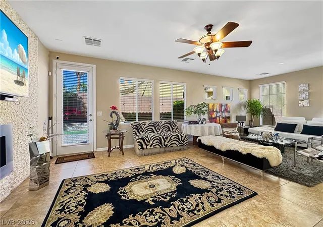 Photo 4 of Single family home for sale at 8122 Retriever Ave, Las Vegas, NV 89147 | MLS# 2820964 | Listing updated on 2026-09-23