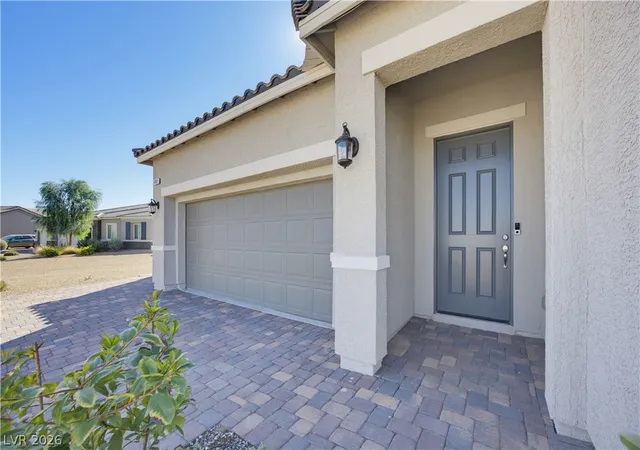 Photo 3 of Single family home for sale at 4931 Sandalwood Dr, Pahrump, NV 89061 | MLS# 2820718 | Listing updated on 2026-09-24