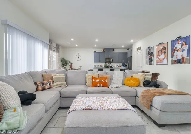 Photo 4 of Single family home for sale at 6135 Larimar Gold St, Las Vegas, NV 89115 | MLS# 2820849 | Listing updated on 2026-10-27