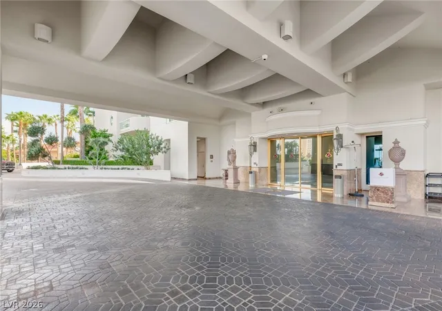 Photo 4 of Condo for sale at 2747 Paradise Rd #501, Las Vegas, NV 89109 | MLS# 2821253 | Listing updated on 2026-09-24