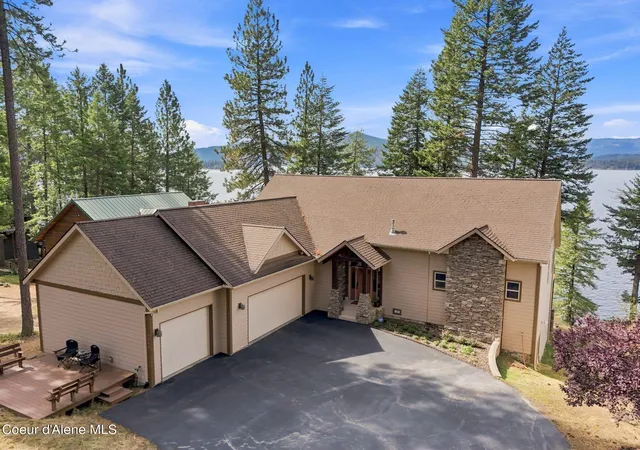 Photo 1 of Single family home for sale at 7404 S Panorama View Dr, Harrison, ID 83833 | MLS# 26-403 | Listing updated on 2026-09-11