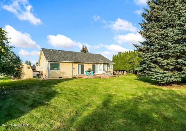Photo 2 of Single family home for sale at 128 Spur Dr, Sandpoint, ID 83864 | MLS# 26-1772 | Listing updated on 2026-10-14