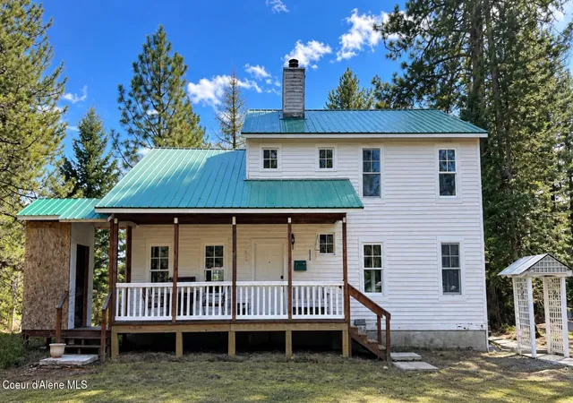 Photo 1 of Single family home for sale at 631 Wolverine Rd, Moyie Springs, ID 83845 | MLS# 26-9428 | Listing updated on 2026-09-21