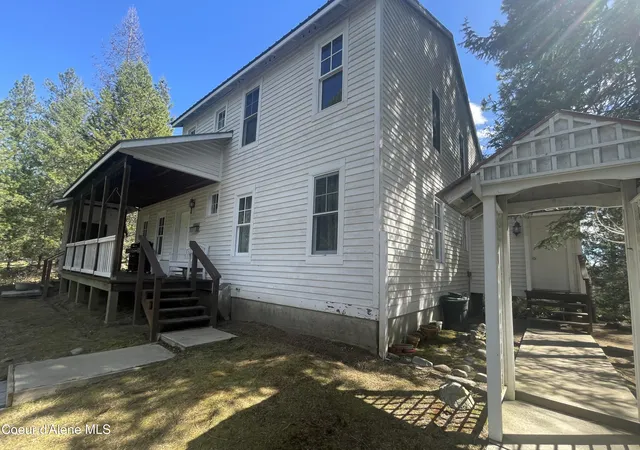 Photo 3 of Single family home for sale at 631 Wolverine Rd, Moyie Springs, ID 83845 | MLS# 26-9428 | Listing updated on 2026-09-21