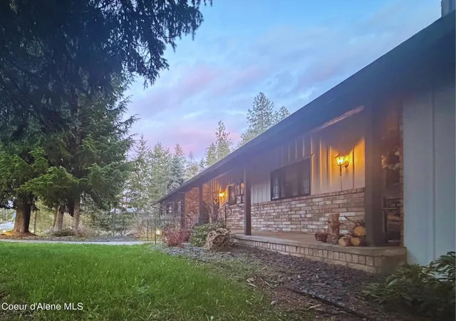 Photo 1 of Single family home for sale at 1996 E Lancaster Rd, Hayden, ID 83835 | MLS# 26-3735 | Listing updated on 2026-10-05