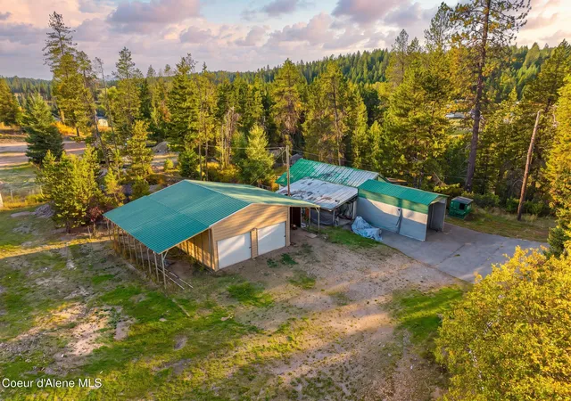 Photo 3 of Single family home for sale at 114 Bayview Rd, Athol, ID 83801 | MLS# 26-4648 | Listing updated on 2026-10-16