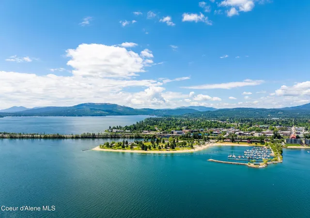 Photo 3 of Single family home for sale at 11 Alpenrose Ln, Sandpoint, ID 83864 | MLS# 26-9048 | Listing updated on 2026-09-07