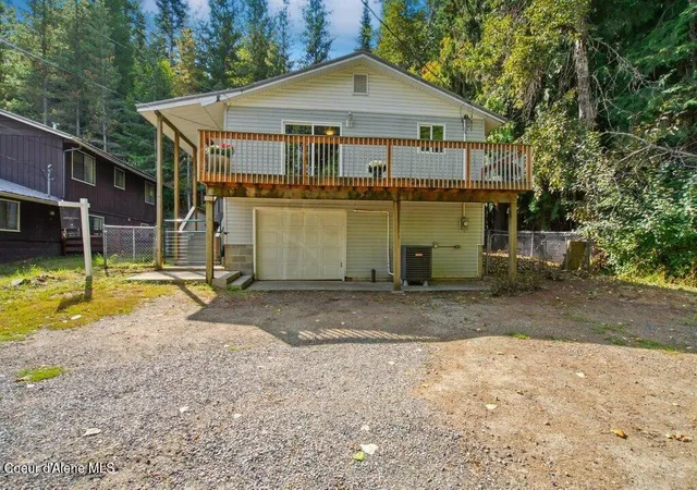 Photo 2 of Sale Pending at 2006 Boundary Loop, Saint Maries, ID 83861 | MLS# 26-5715 | Listing updated on 2026-09-17