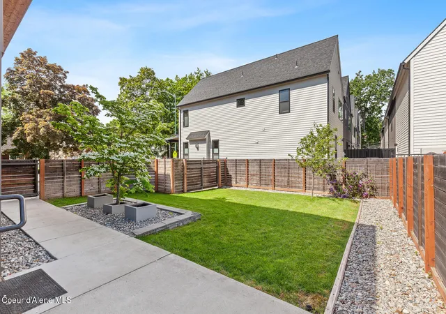 Photo 3 of Condo for sale at 915 E Sherman Ave #C, Coeur D Alene, ID 83814 | MLS# 26-6246 | Listing updated on 2026-09-24