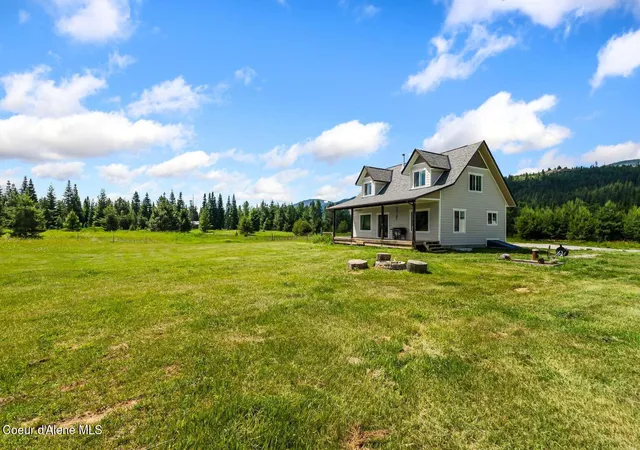 Photo 3 of Single family home for sale at 2301 Mc Arthur Lake Rd, Naples, ID 83847 | MLS# 26-6340 | Listing updated on 2026-09-10