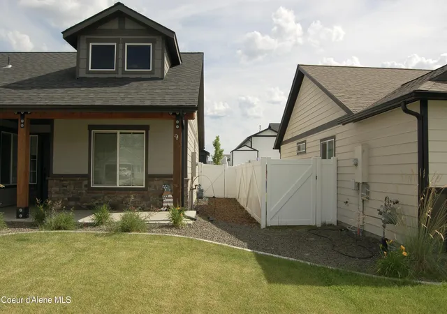Photo 2 of Single family home for sale at 9060 W Oats Ave, Rathdrum, ID 83858 | MLS# 26-6664 | Listing updated on 2026-09-21