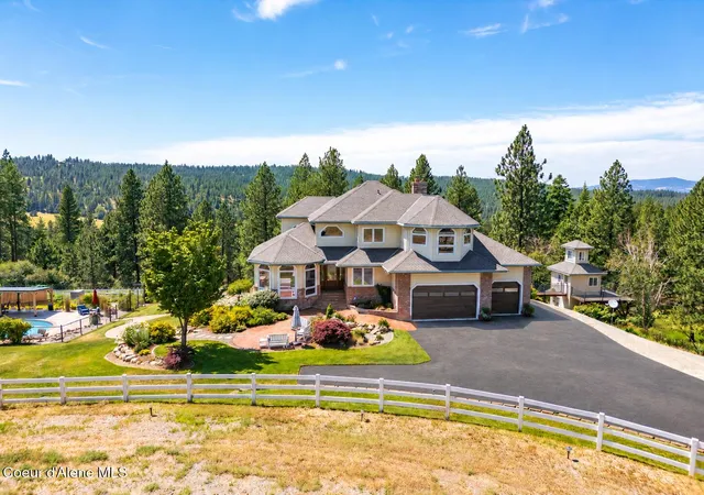 Photo 1 of Mansion for sale at 18634 W Quail Ln, Post Falls, ID 83854 | MLS# 26-7255 | Listing updated on 2026-09-17