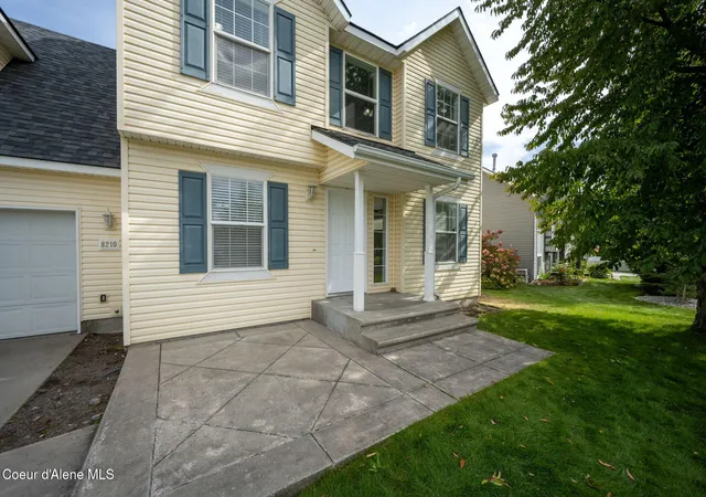 Photo 3 of Sale Pending at 8210 N Brookside Dr, Hayden, ID 83835 | MLS# 26-9311 | Listing updated on 2026-09-15