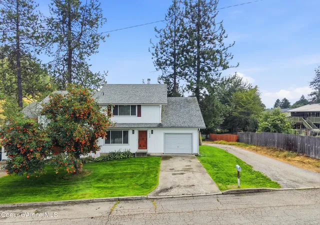 Photo 3 of Multi family home for sale at 1420-1422 E Homestead Ave, Coeur D Alene, ID 83814 | MLS# 26-7633 | Listing updated on 2026-09-17