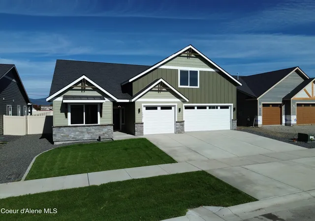 Photo 1 of Single family home for sale at 1961 E Mykal Ct, Post Falls, ID 83854 | MLS# 26-7946 | Listing updated on 2026-10-01