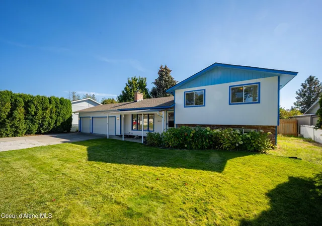 Photo 2 of Single family home for sale at 4410 W Redding Rd, Coeur D Alene, ID 83815 | MLS# 26-9221 | Listing updated on 2026-10-21