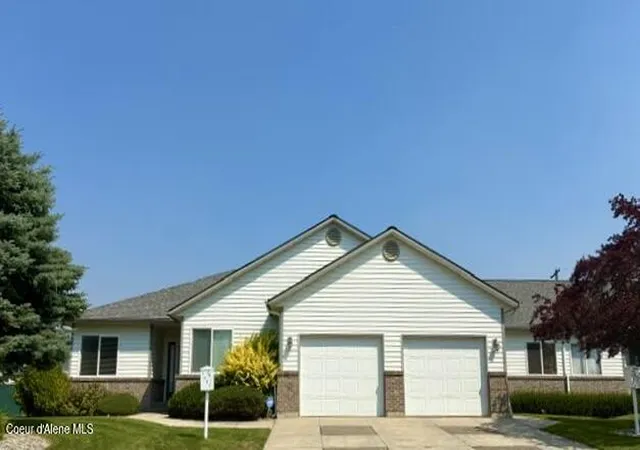 Photo 1 of Sale Pending at 1081 W Woodlawn Dr #1, Hayden, ID 83835 | MLS# 26-8118 | Listing updated on 2026-10-23
