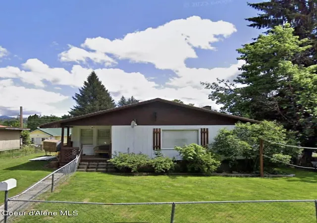 Photo 2 of Single family home for sale at 430 S 12th Street, Saint Maries, ID 83861 | MLS# 26-8591 | Listing updated on 2026-10-14