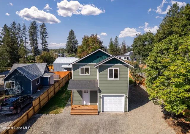 Photo 2 of Single family home for sale at 240 7th Street, Priest River, ID 83856 | MLS# 26-9254 | Listing updated on 2026-09-16