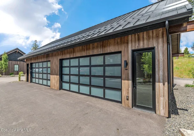 Photo 4 of Sale Pending at 6574 W Birdie Ln #201, Coeur D Alene, ID 83814 | MLS# 26-9036 | Listing updated on 2026-09-02