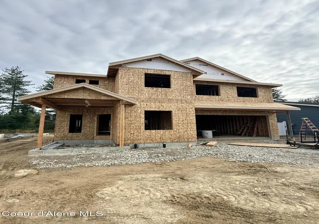 Photo 2 of Single family home for sale at 1135 Jersey St, Sandpoint, ID 83864 | MLS# 26-8751 | Listing updated on 2026-09-17
