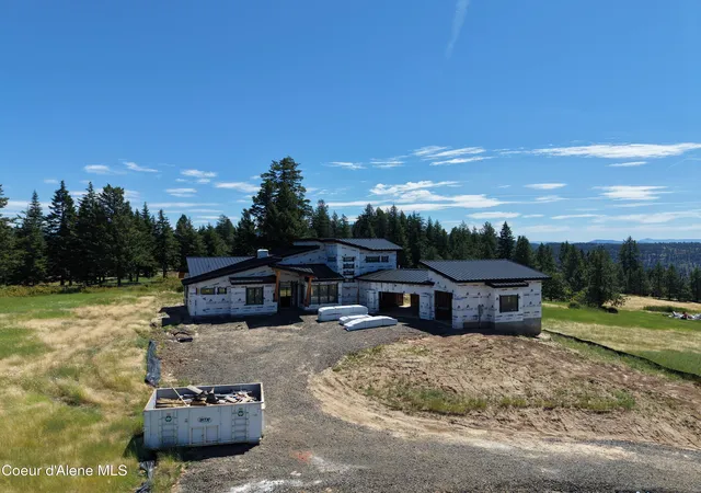 Photo 3 of Sale Pending at 16920 S Magma Ln, Coeur D Alene, ID 83814 | MLS# 26-9013 | Listing updated on 2026-09-02