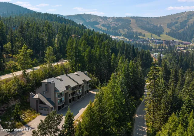 Photo 3 of Condo for sale at 128 Blooming Flower Ct # C2, Sandpoint, ID 83864 | MLS# 26-9085 | Listing updated on 2026-09-18