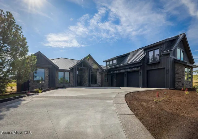 Photo 3 of Sale Pending at 16780 S Gypsum Ct, Coeur D Alene, ID 83814 | MLS# 26-9042 | Listing updated on 2026-09-18