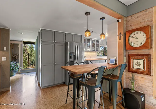 Photo 4 of Single family home for sale at 355 S Hidden Cvs Rd, Coeur D Alene, ID 83814 | MLS# 26-9016 | Listing updated on 2026-09-14