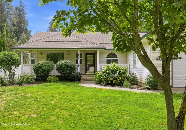 Photo 2 of Single family home for sale at 4958 E Woodland Dr, Post Falls, ID 83854 | MLS# 26-9078 | Listing updated on 2026-10-01