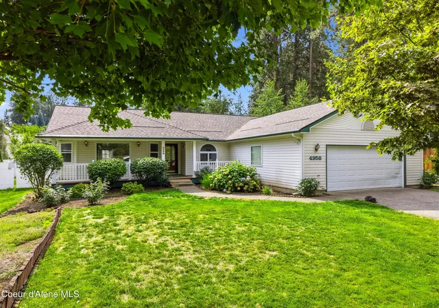 Photo 3 of Single family home for sale at 4958 E Woodland Dr, Post Falls, ID 83854 | MLS# 26-9078 | Listing updated on 2026-10-01