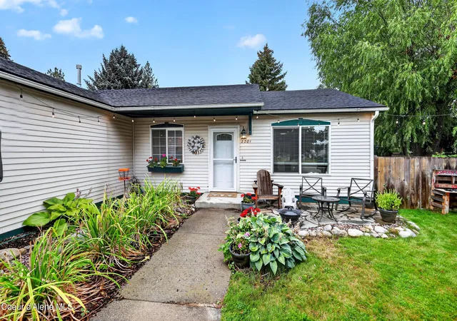 Photo 2 of Single family home for sale at 2201 N Cabinet St, Post Falls, ID 83854 | MLS# 26-9174 | Listing updated on 2026-09-20
