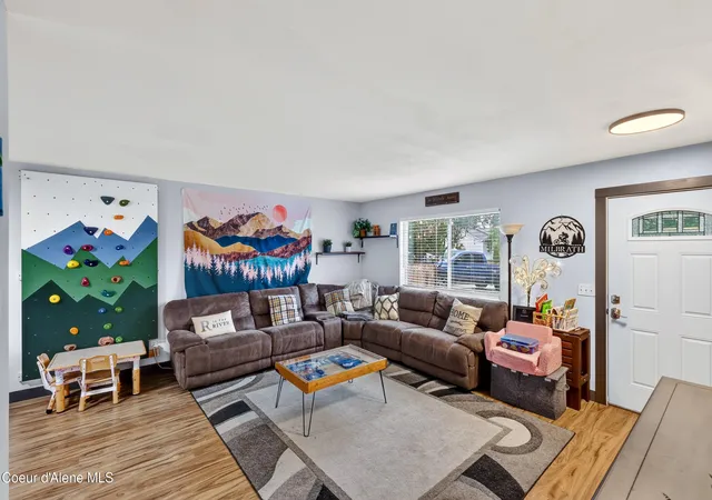 Photo 3 of Single family home for sale at 2201 N Cabinet St, Post Falls, ID 83854 | MLS# 26-9174 | Listing updated on 2026-09-20