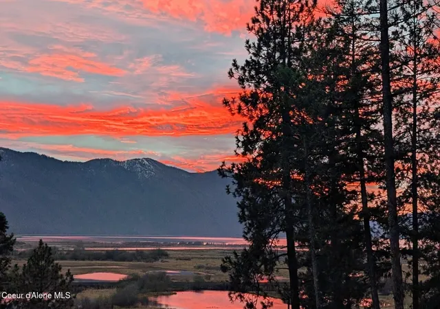 Photo 2 of Single family home for sale at 52325 Highway 200, Clark Fork, ID 83811 | MLS# 26-8973 | Listing updated on 2026-09-05