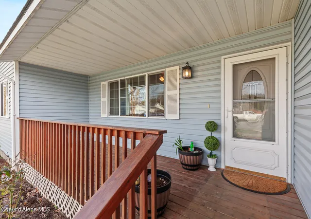 Photo 3 of Sale Pending at 850 E Trinity Ct, Coeur D Alene, ID 83815 | MLS# 26-8946 | Listing updated on 2026-09-21