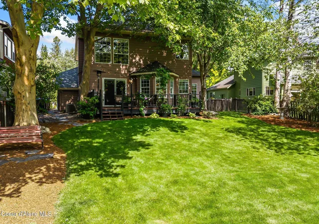 Photo 2 of Single family home for sale at 1407 Mathison Dr, Sandpoint, ID 83864 | MLS# 26-8943 | Listing updated on 2026-09-01