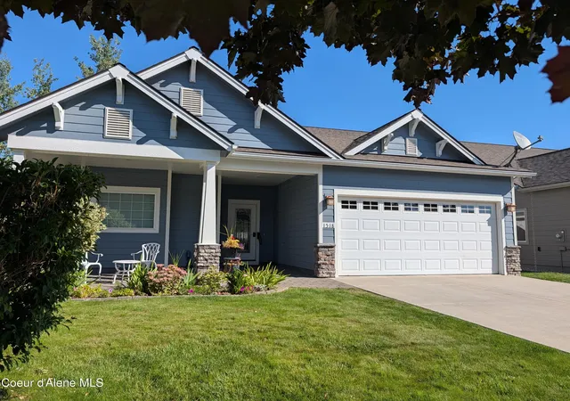 Photo 1 of Single family home for sale at 1518 Autumn Ln, Sandpoint, ID 83864 | MLS# 26-9367 | Listing updated on 2026-10-27