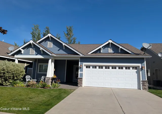 Photo 2 of Single family home for sale at 1518 Autumn Ln, Sandpoint, ID 83864 | MLS# 26-9367 | Listing updated on 2026-10-27