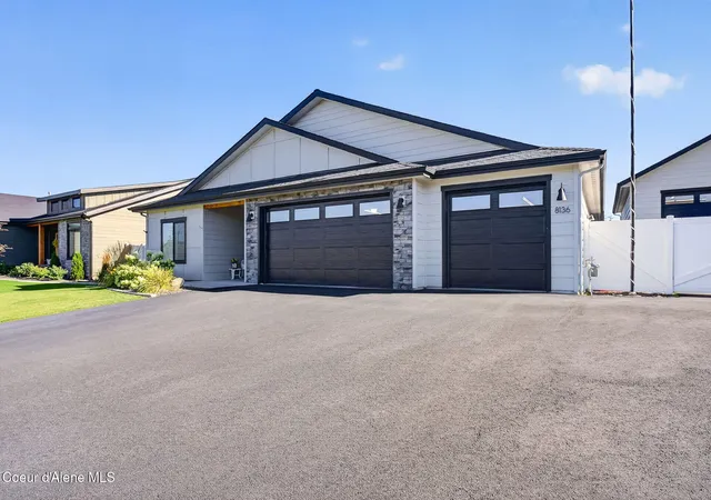Photo 2 of Single family home for sale at 8136 W Splitrail Ave, Rathdrum, ID 83858 | MLS# 26-9046 | Listing updated on 2026-09-21