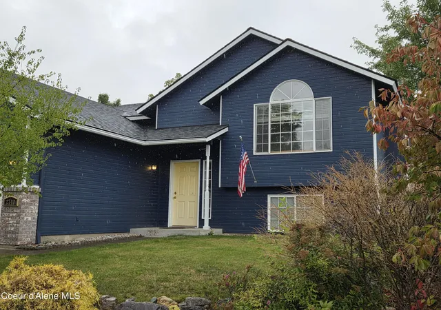 Photo 2 of Single family home for sale at 2740 N Top Flight Dr, Post Falls, ID 83854 | MLS# 26-9152 | Listing updated on 2026-09-05