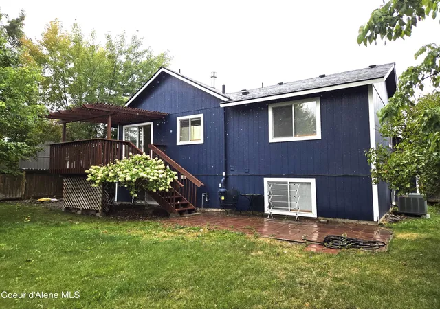 Photo 3 of Single family home for sale at 2740 N Top Flight Dr, Post Falls, ID 83854 | MLS# 26-9152 | Listing updated on 2026-09-05