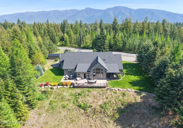 Photo 3 of Single family home for sale at 493 Scenic Dr, Bonners Ferry, ID 83805 | MLS# 26-8981 | Listing updated on 2026-09-02