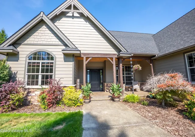 Photo 3 of Single family home for sale at 493 Scenic Dr, Bonners Ferry, ID 83805 | MLS# 26-8981 | Listing updated on 2026-09-02