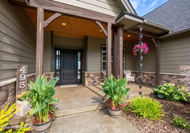 Photo 4 of Single family home for sale at 493 Scenic Dr, Bonners Ferry, ID 83805 | MLS# 26-8981 | Listing updated on 2026-09-02