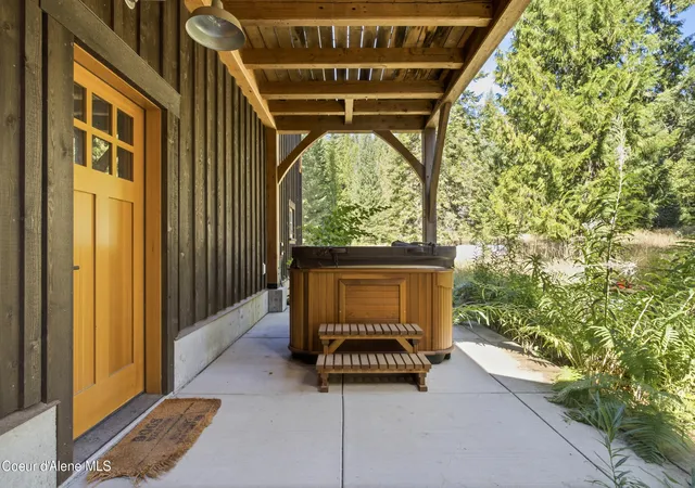 Photo 4 of Single family home for sale at 22838 E Canyon Rd, Cataldo, ID 83810 | MLS# 26-9161 | Listing updated on 2026-09-09
