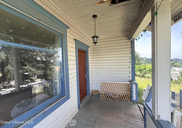 Photo 3 of Single family home for sale at 1127 W Jefferson Ave, Saint Maries, ID 83861 | MLS# 26-9002 | Listing updated on 2026-09-19
